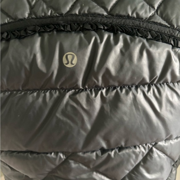 Lululemon reversable vest - Picture 5 of 8
